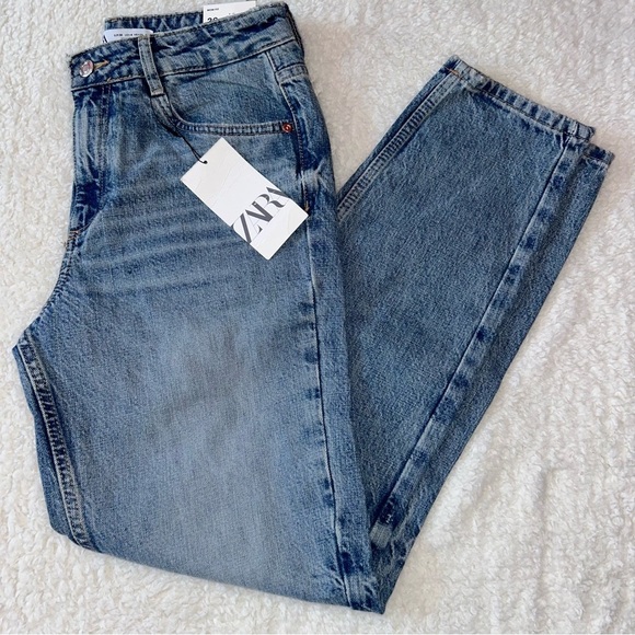 Zara Denim - Zara High Rise Mom Leg Ankle Jeans Size 4 NEW